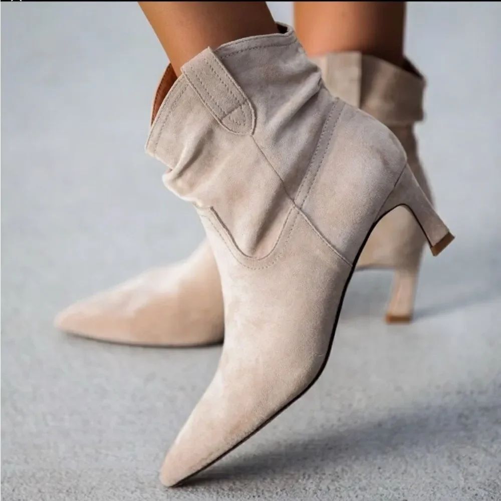 Mi.iM LOUIE Faux Suede Ankle Boots- TAUPE Size 8